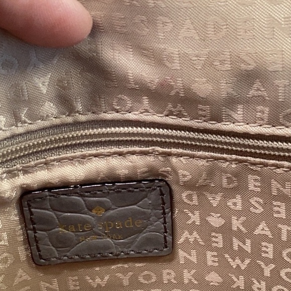 Kate Spade Grey Fiona Embossed Leather Bag Crossbody - Picture 9 of 11